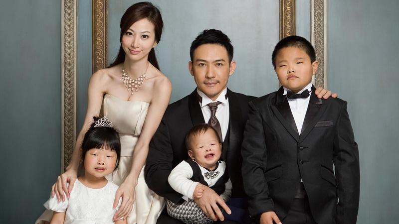 宝妈宝爸争问儿子长得像谁, 儿子回答像谁后, 宝妈宝爸不淡定了