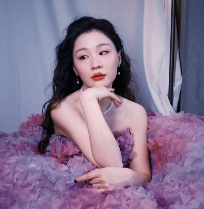 《繁花》录音事件爆发以来，最躺枪的应该是金靖吧。一口气浏览了110名《繁花》中有