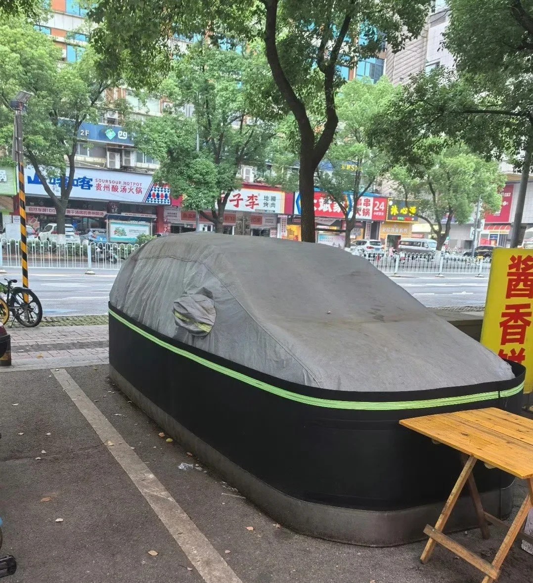 有人说防狗尿！有人说防蛇！还有人说虫子！！下面的是铁的！到底防什么？​​​