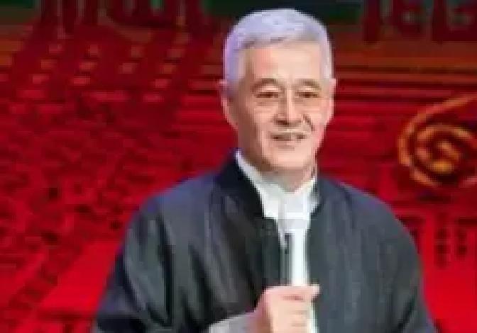 赵本山09年拍完乡村爱情突然倒下，脑动脉瘤破裂，差点没救回来。出院后他像换了个