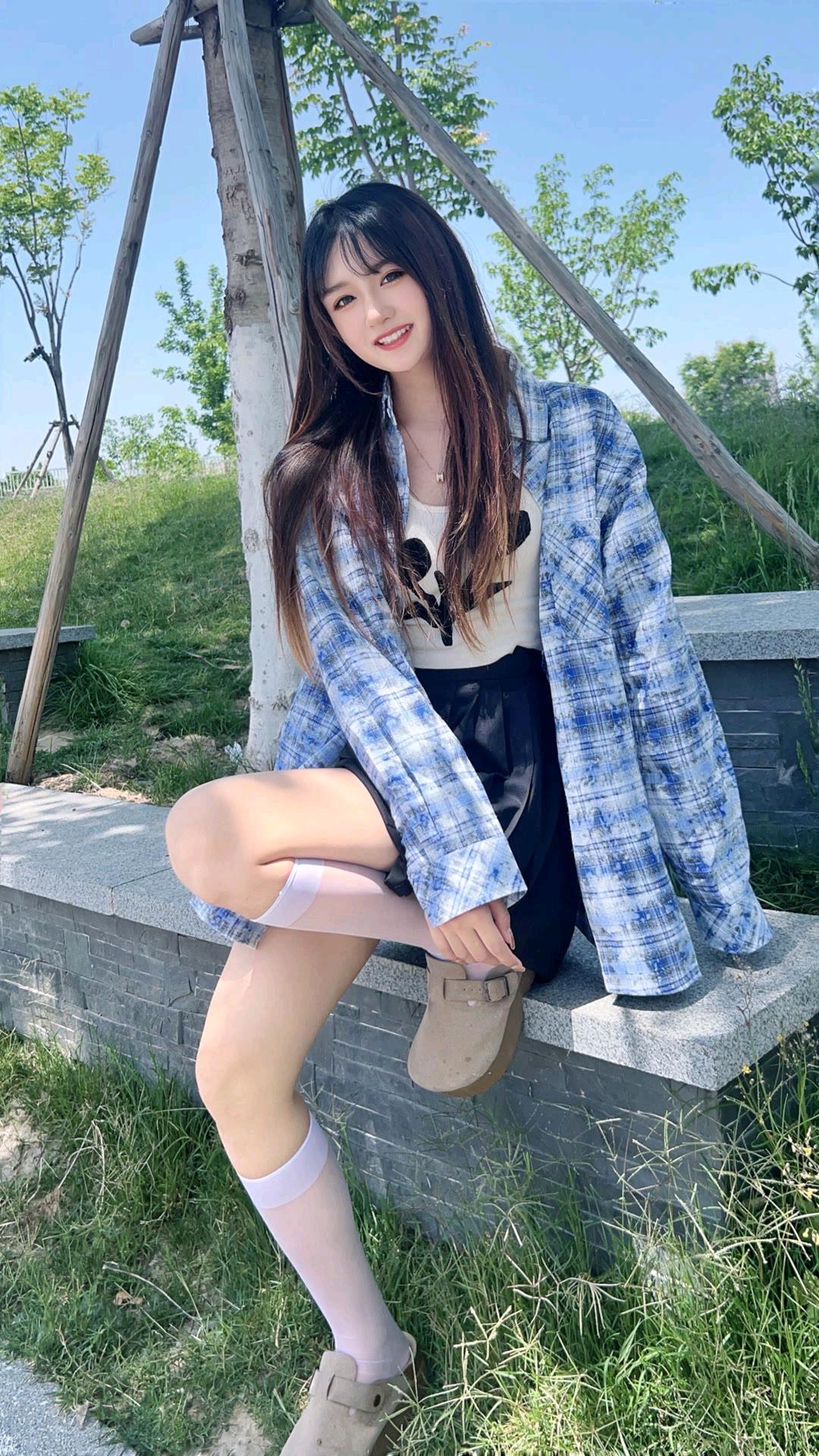 真的太懂夏天氛围感了，清新又带点小个性的邻家女孩格子衬衫