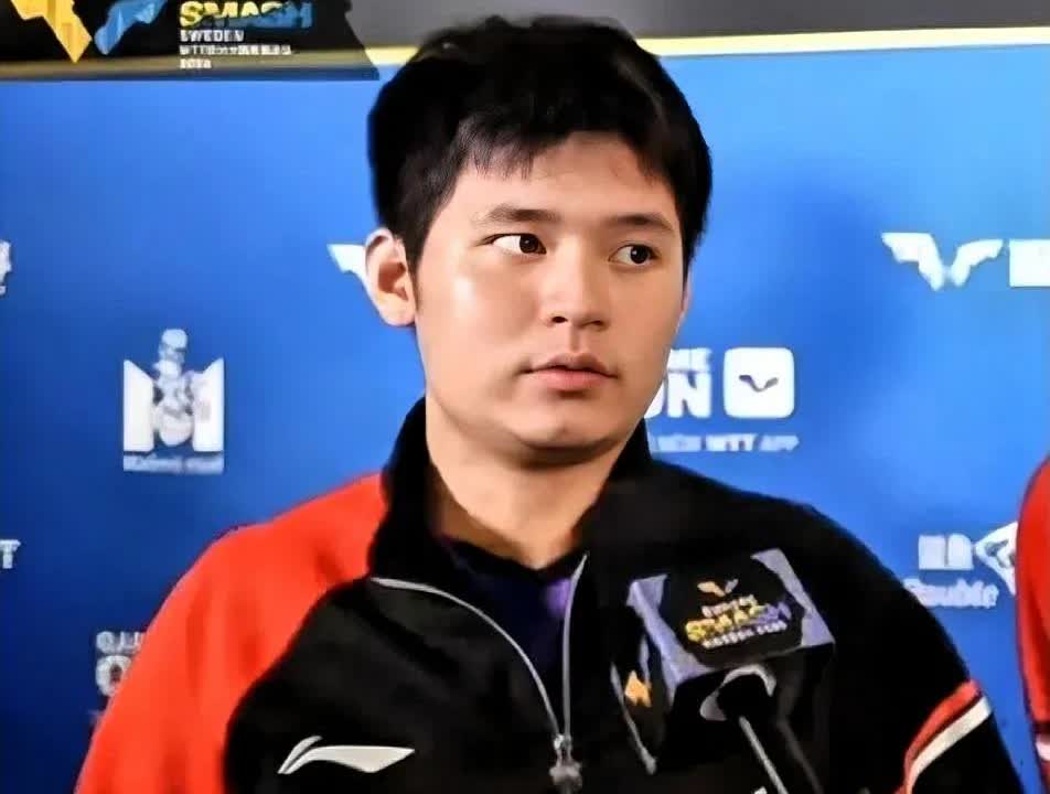 林诗栋想成为樊振东那样令人放心的绝顶高手、必须在以下四个方面做出改变：一