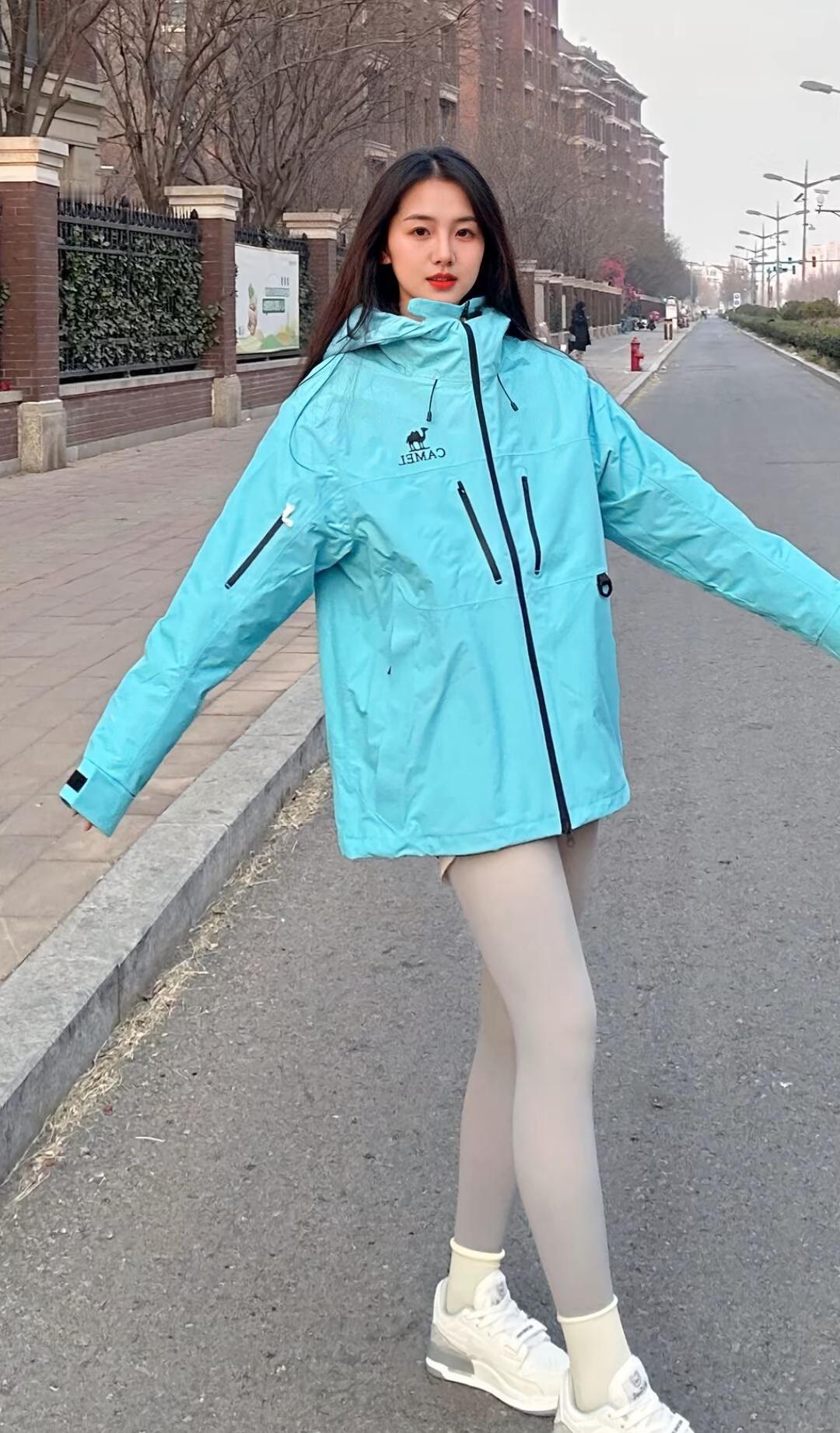 给小姨子买了个冲锋衣，还挺好看