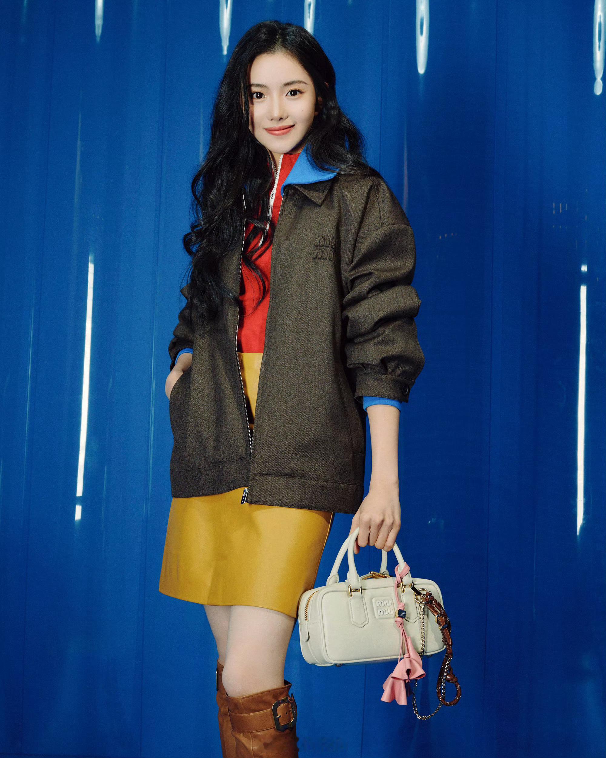 Miumiu发布官方认领图💫刘浩存赵今麦李庚希张元英崔然竣Ella