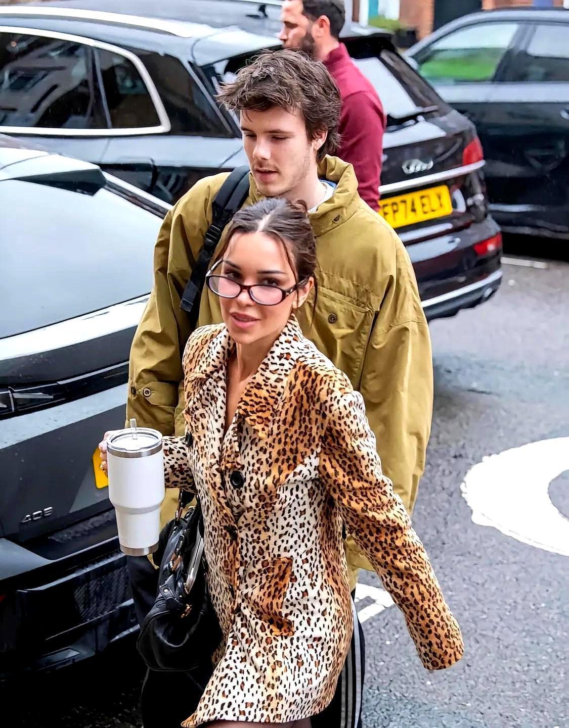 维多利亚把儿子当橱窗，媳妇得先过她这关。Brooklyn娶Nicola，婚