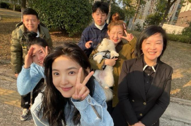 发现一个有意思的事，只要是蒋欣演的戏，不管是谁演女主角，演技好不好，她演得配