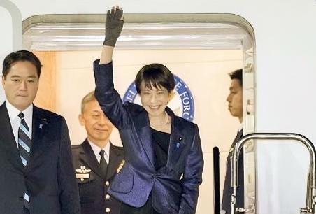 太尴尬了！高市早苗连夜启程赴美，声称要与特朗普讨论如何解决中东冲突。3月18