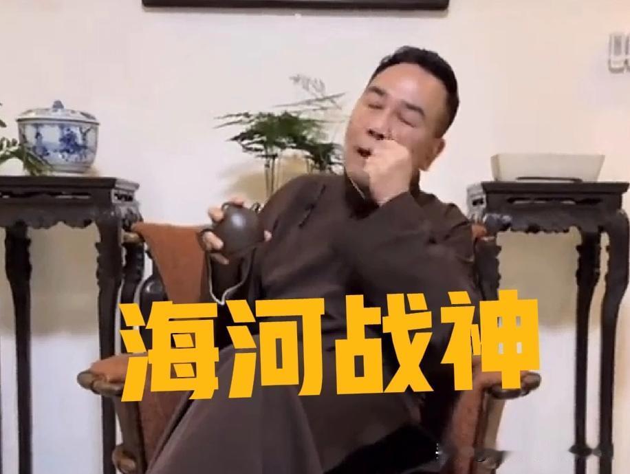 杨老五自夸“成就高”，被调侃“体力好”，这回应太敢说海河战神杨老五在直播间