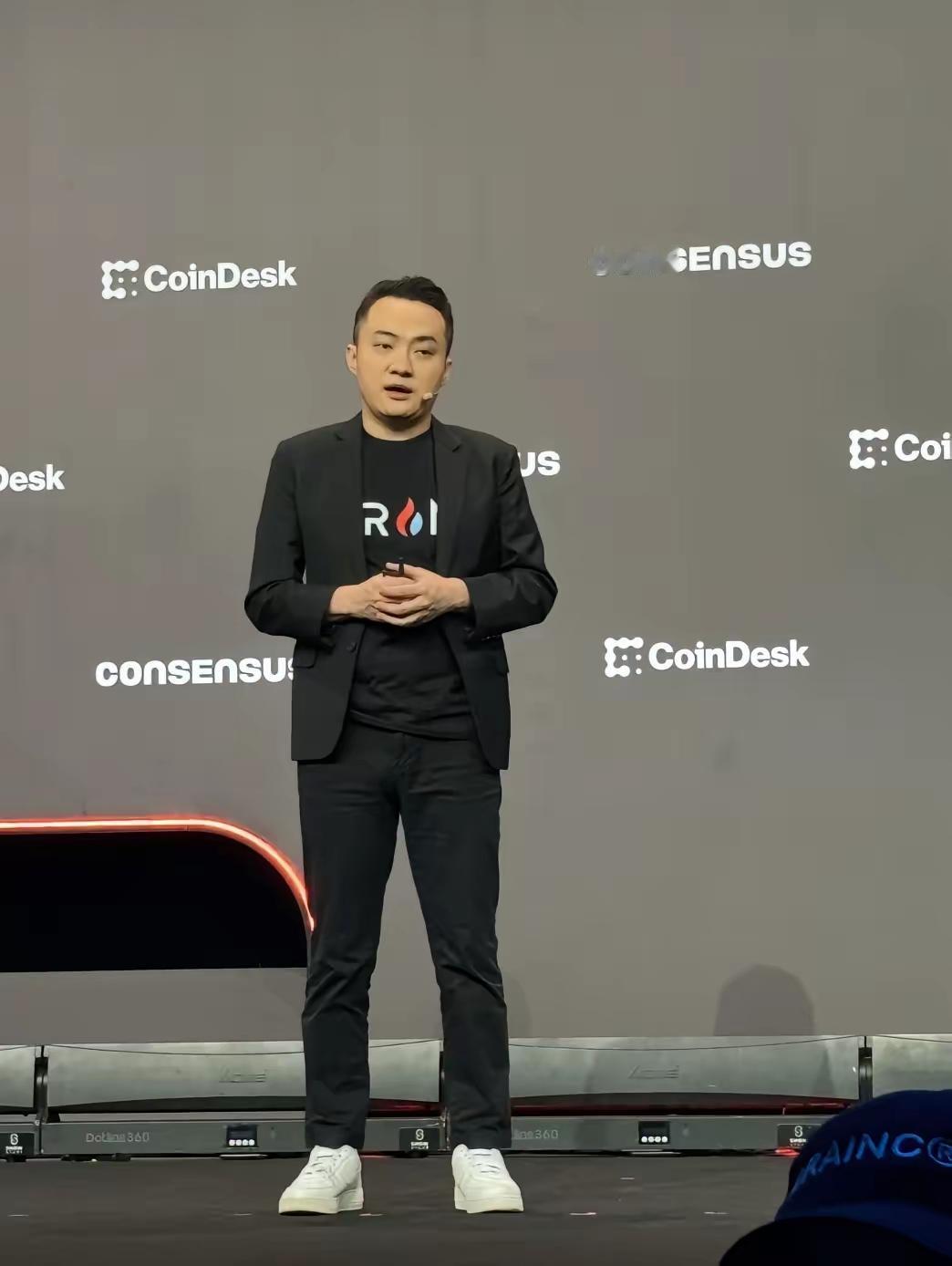 孙宇晨那篇万字小作文，扒到底就一句话：睡也睡了，钱得还我。说句扎心的：孙宇晨