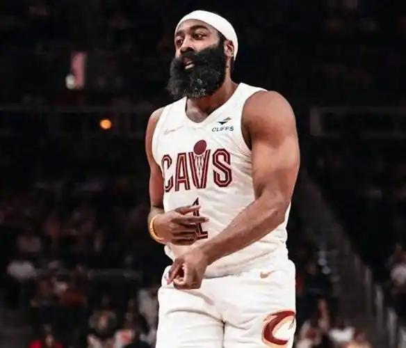 “对于骑士而言，这是生死关头！”谈到骑士的处境，著名记者Shams的话，不得不听