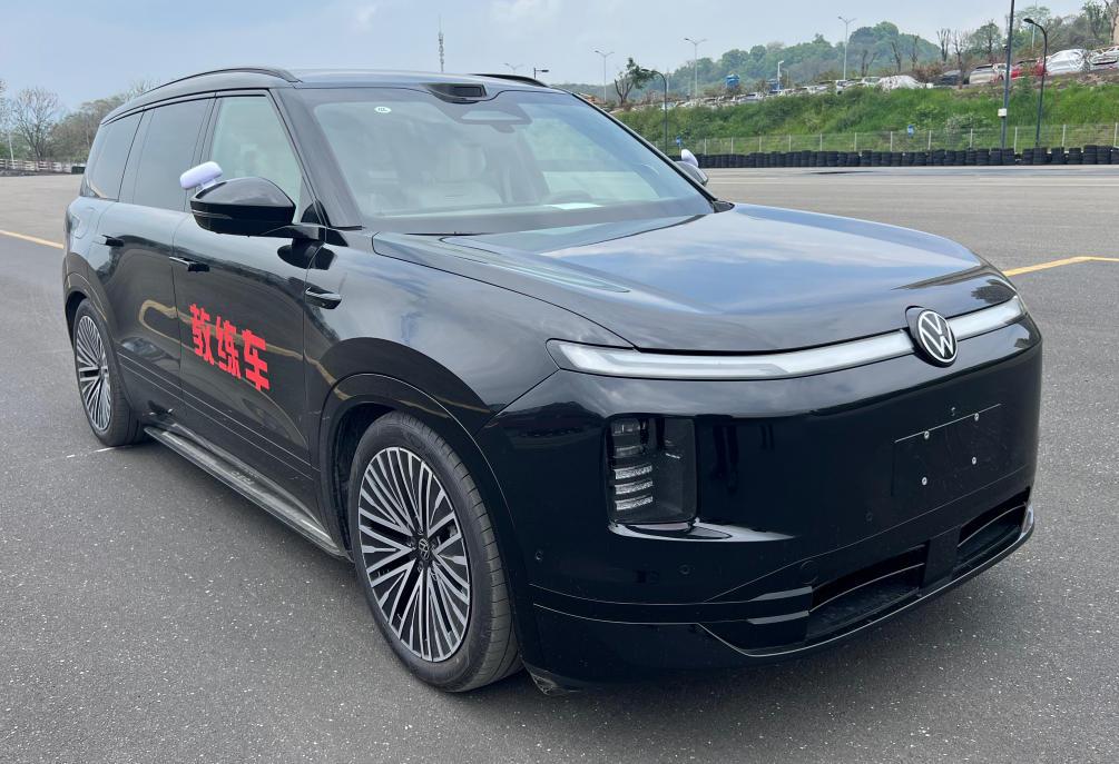 前不久，上汽大众刚刚发布了旗下全新的增程式大型SUV，D.ERA9X的预售价，