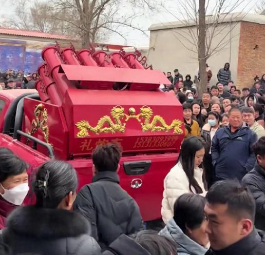 “脸都不要了？”河北邢台一男子花30多万娶媳妇，结果结婚两年，妻子愣是不让碰。男