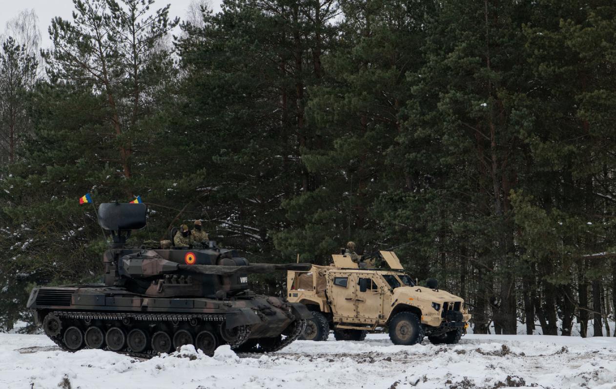 俄罗斯对外情报局消息，英国和法国准备使用核武器武装乌克兰！如果这个事情是真的，那