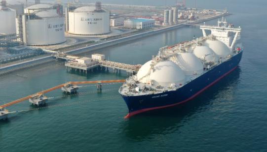 180万桶原油，中国人真金白银买的货，半小时内就被美军特种部队连船带油“顺”走了