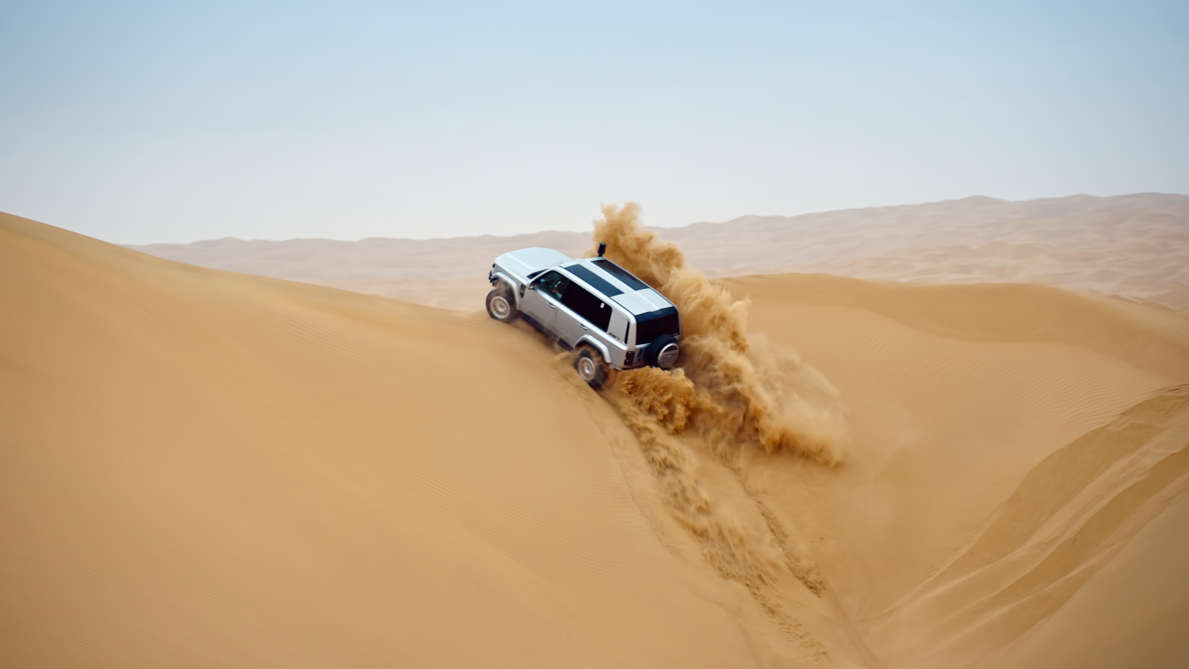 很多人对硬派越野的认知，还停留在“非大梁不硬派、非燃油不越野”的刻板印象里，觉得