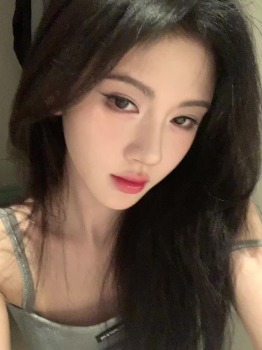 鞠婧祎