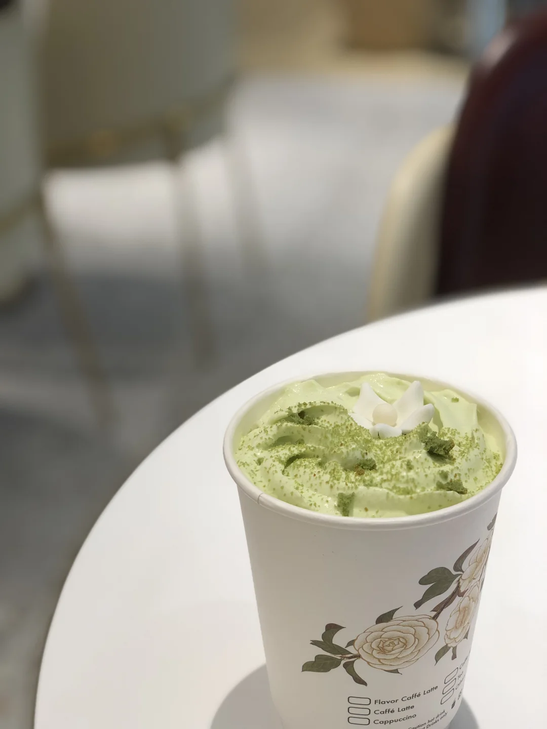 女生一定要有个喜欢的男生来维持你的荷尔蒙
