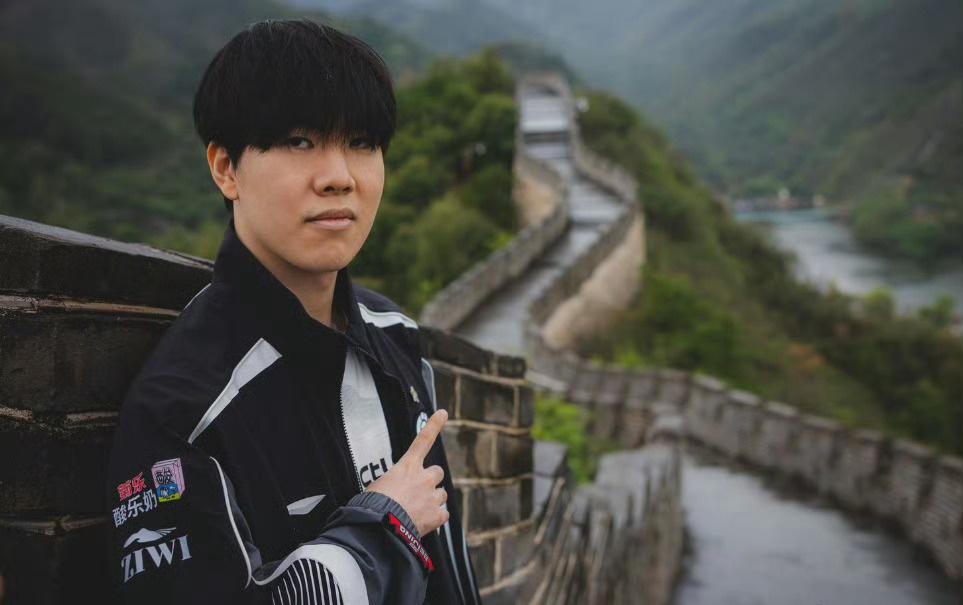 theshy是不是最被高估的上单？状态不好是不是才会打一段时间歇一段时间IG
