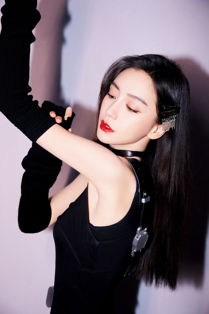 angelababy杨颖🖤酷姐模式一键开启！有没有戳中你们！