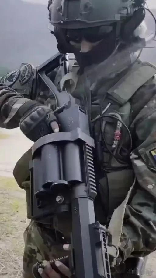 如果美国准备使用海豹突击队或者三角洲特种部队对委内瑞拉进行斩首行动的特种作战的话