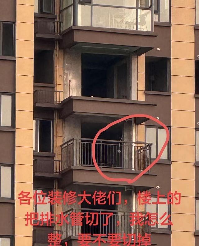 装修踩坑太真实了。刚量完房就被忽悠交5000订金，回家算账发现20万预算变35万