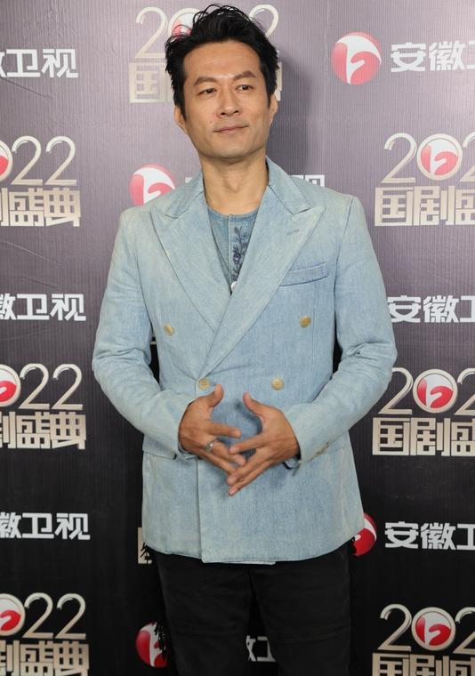 整个影视圈都搞错了重点。你看《大江大河》，最后记住的不是宋运辉的台词，而是程厂