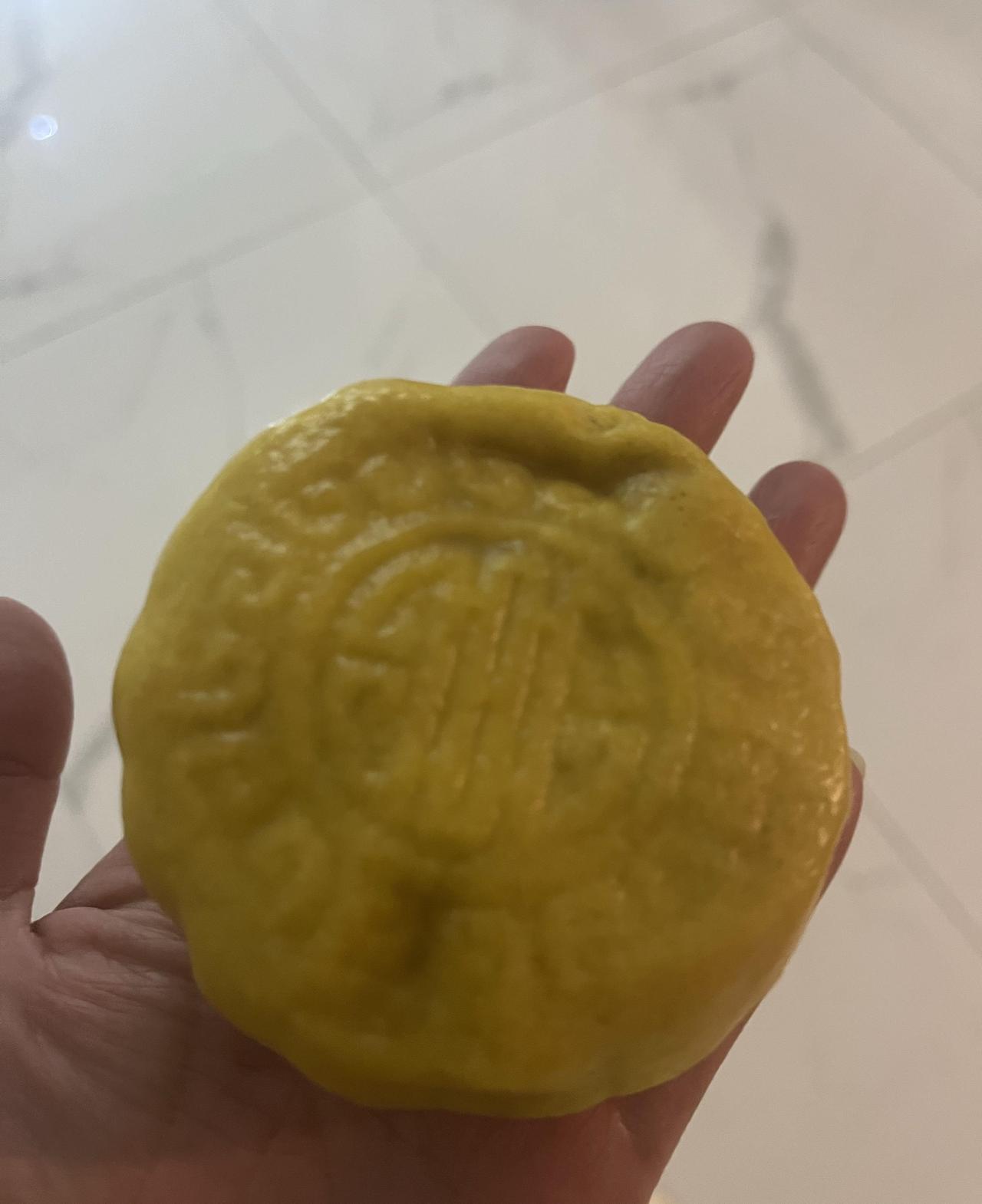 存款204万的81年离异女人！每天清晨打开手机银行APP时，指尖划过余额