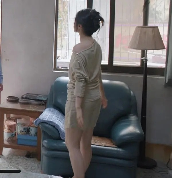 张婧仪脸还可以但身材也太虐了​​​