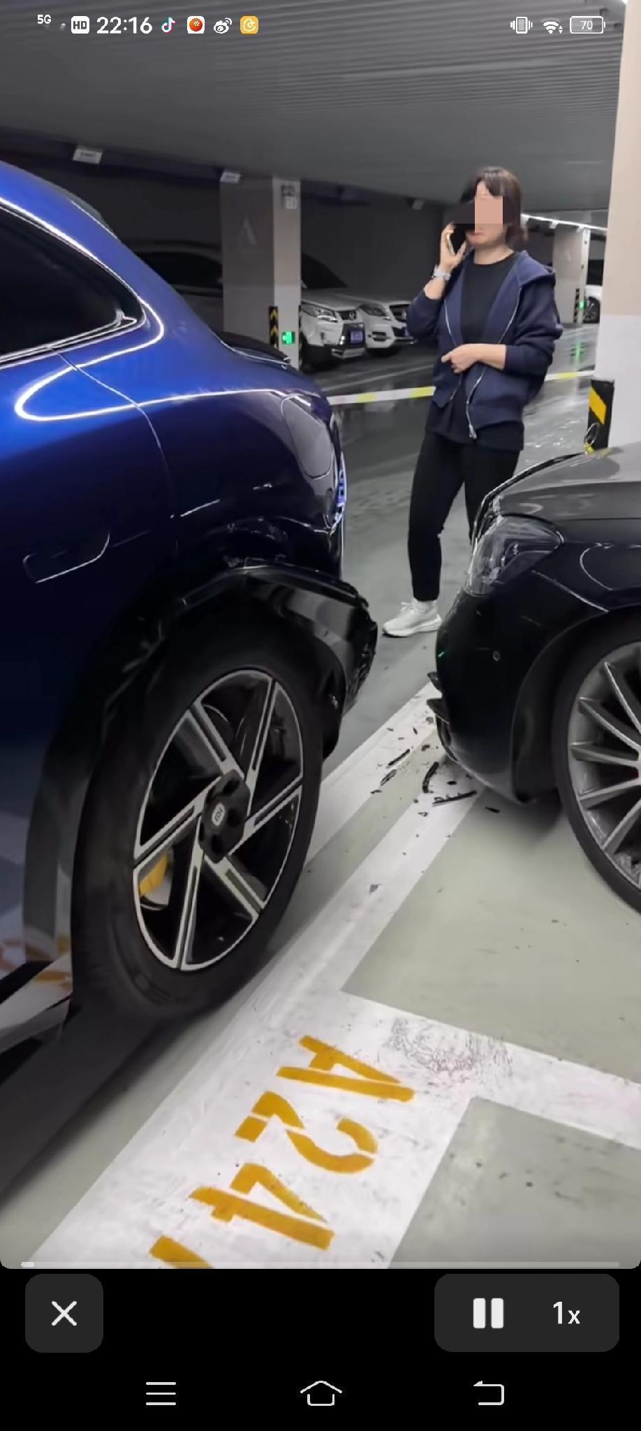 湖南长沙，奔驰车主发视频吐槽:人在家中坐，祸从天上来，我也没办法啊……事情大概