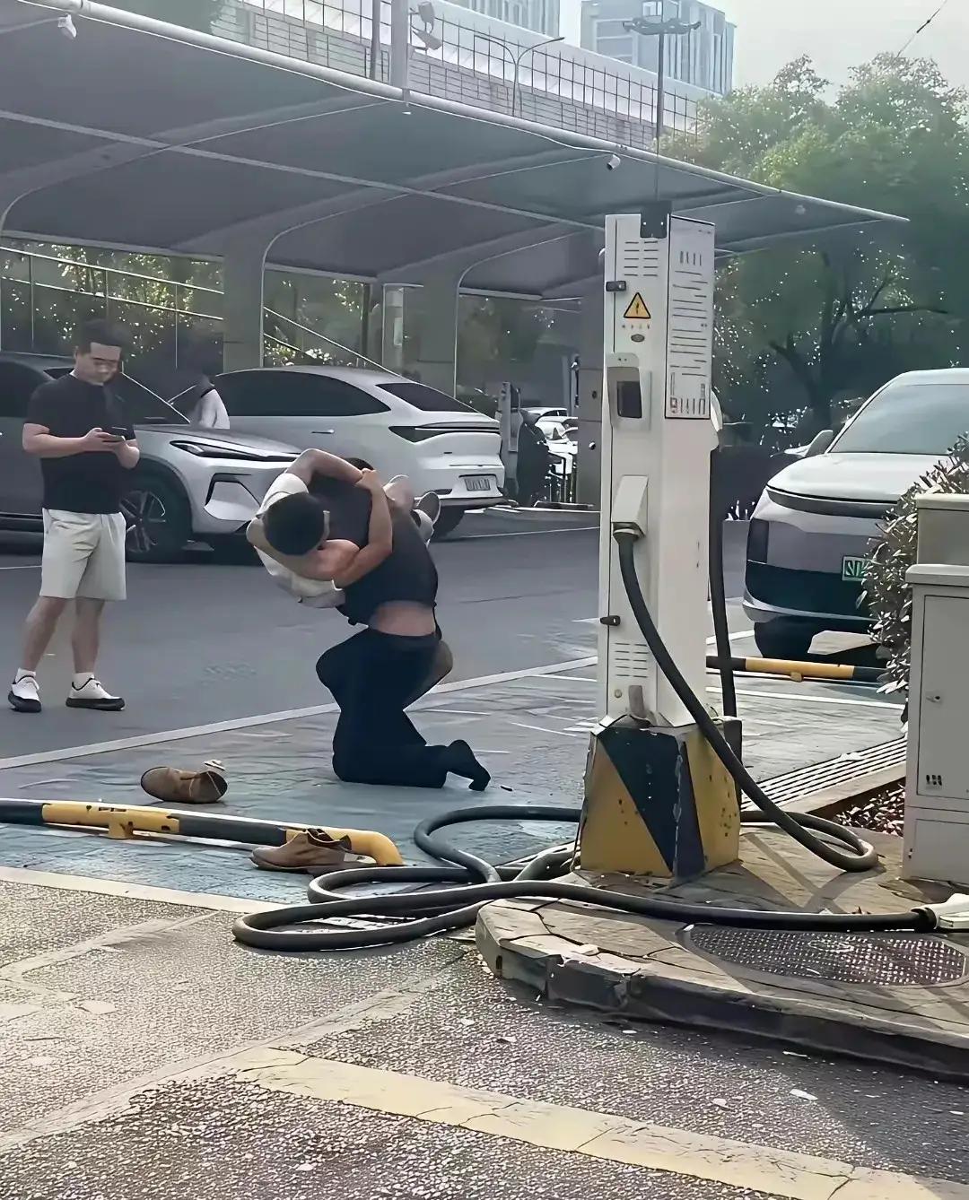 这就是我为什么不买电车的原因[思考]
