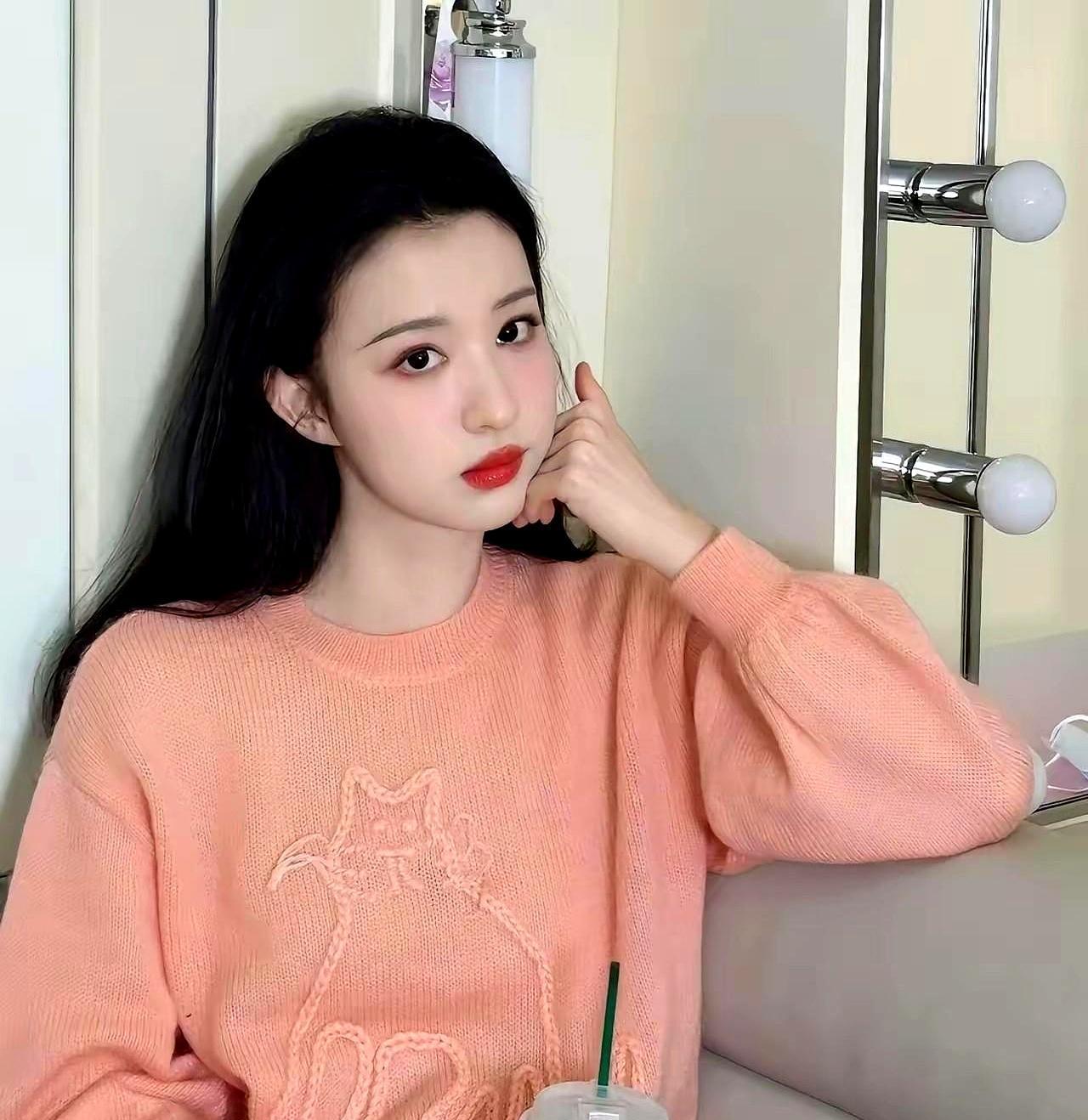 扒了王楚然的食谱才发现，女明星的瘦，根本不是饿出来的。她们根本不是在“吃饭”，