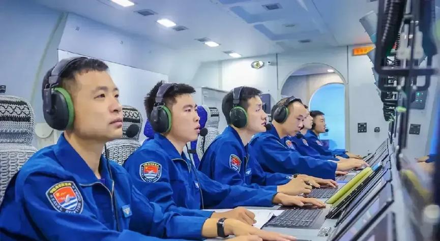 其实现在全世界除了中美以外，已经没有国家能单独打造出“体系化的空军”了。因为“体