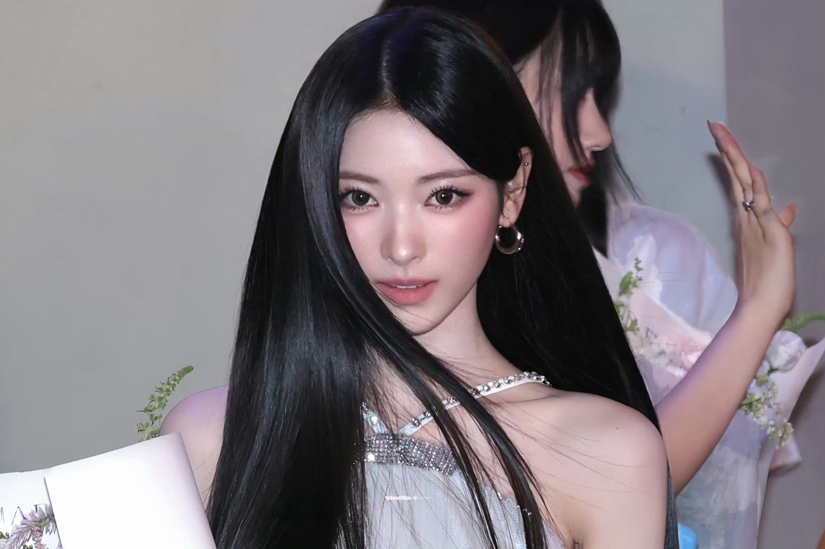 ANNA田中杏奈今天下班饭拍黑长直的终极形态​​​