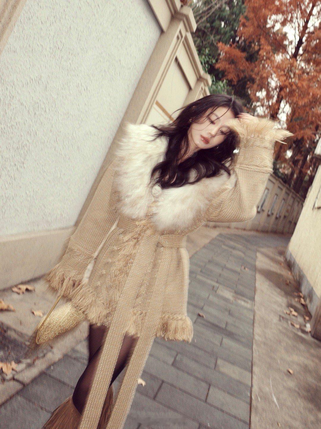 2005上海又是用gr4拍的一组照片，已经完全爱上！加了一个复古的滤镜，有那味儿