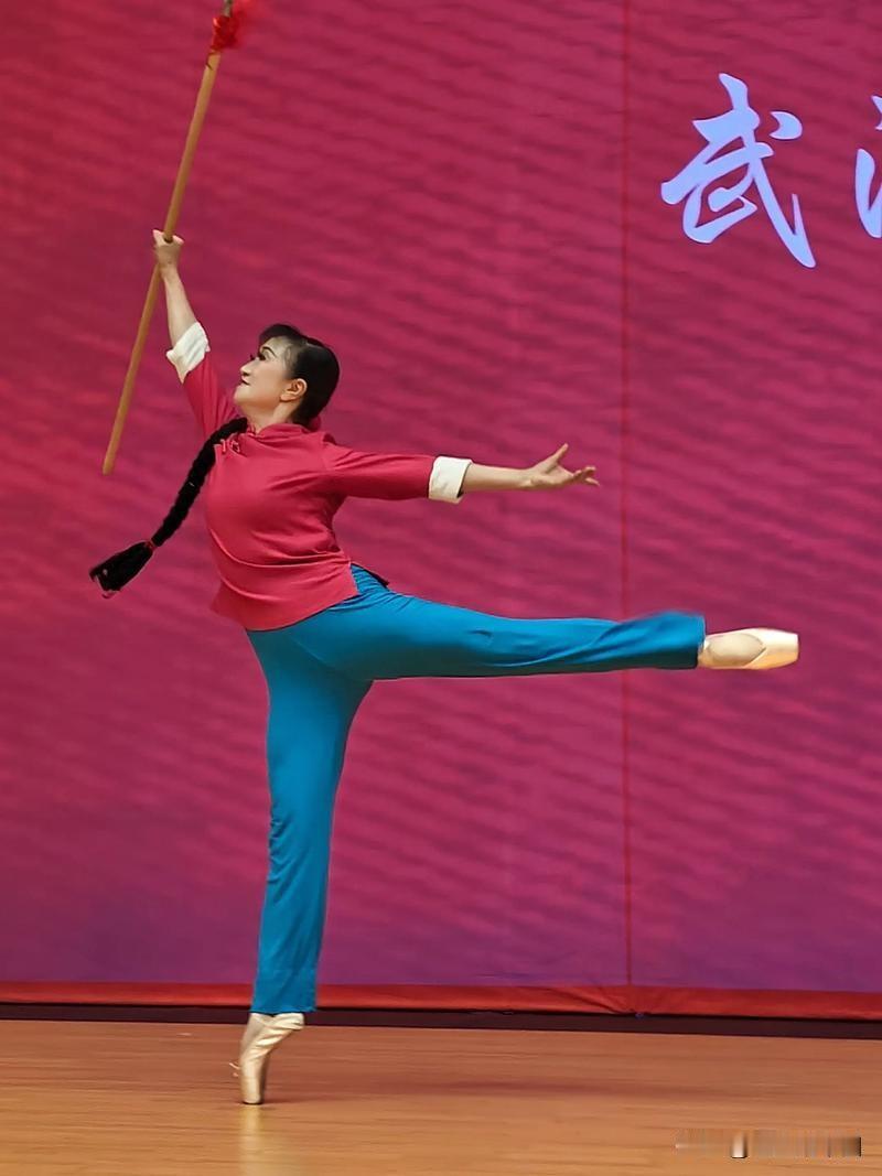 当女大学生说“想嫁黄世仁”网上看到一件发生在高校的事，让我心里久久无法平静