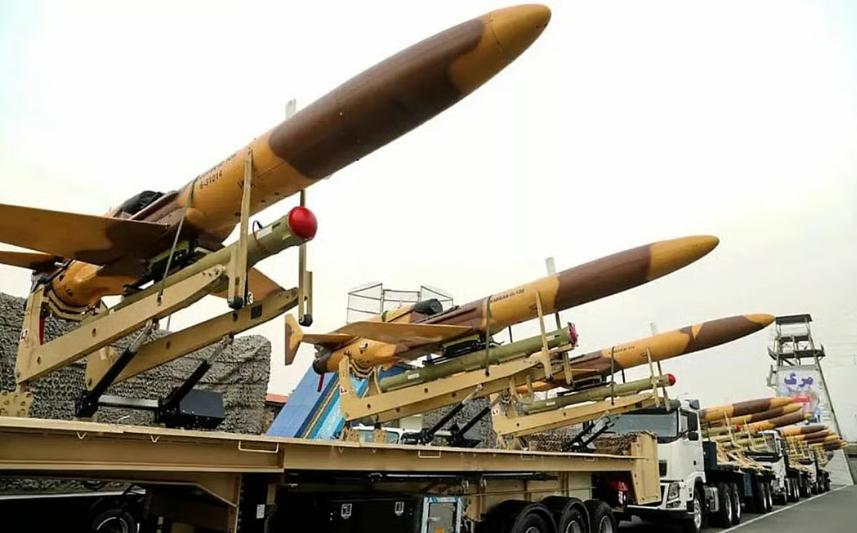 伊朗突然摊牌：外国武器已经到手，谁卖的、买了啥，一概不说，美国麻烦了8月26