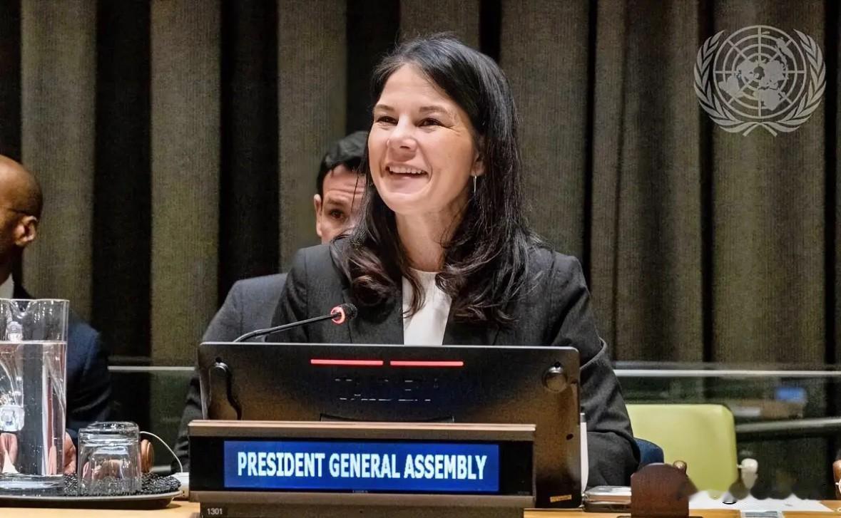 联合国答应中国了北京时间4月29日，第80届联合国大会主席贝尔伯克奔赴北京，和