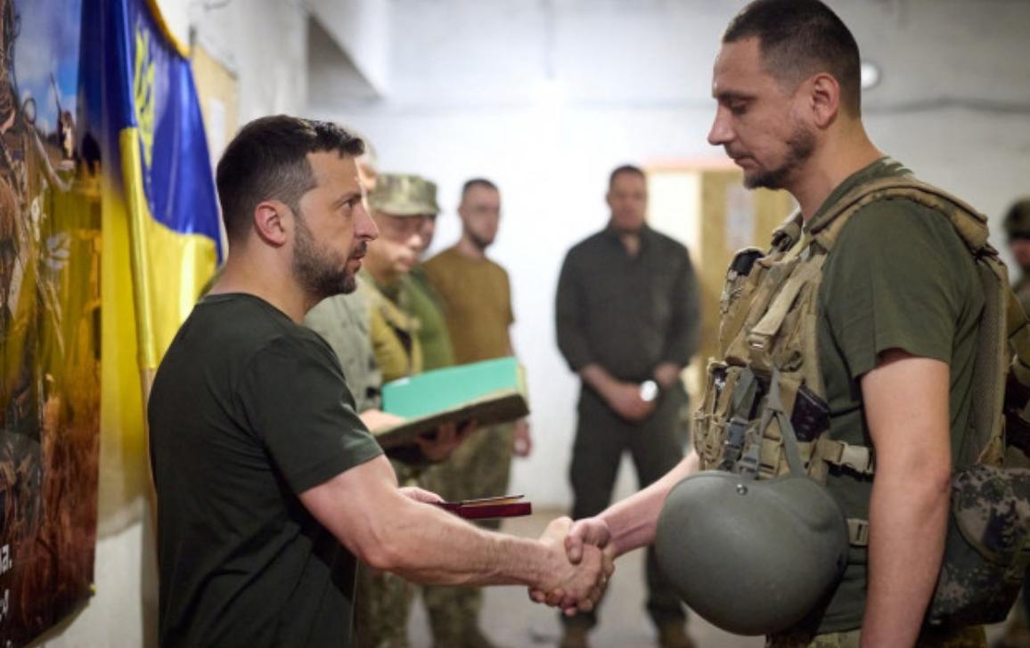 【红军城沦陷在即】据美国有线电视新闻网的报道称，在历经21个月的血腥战斗后，