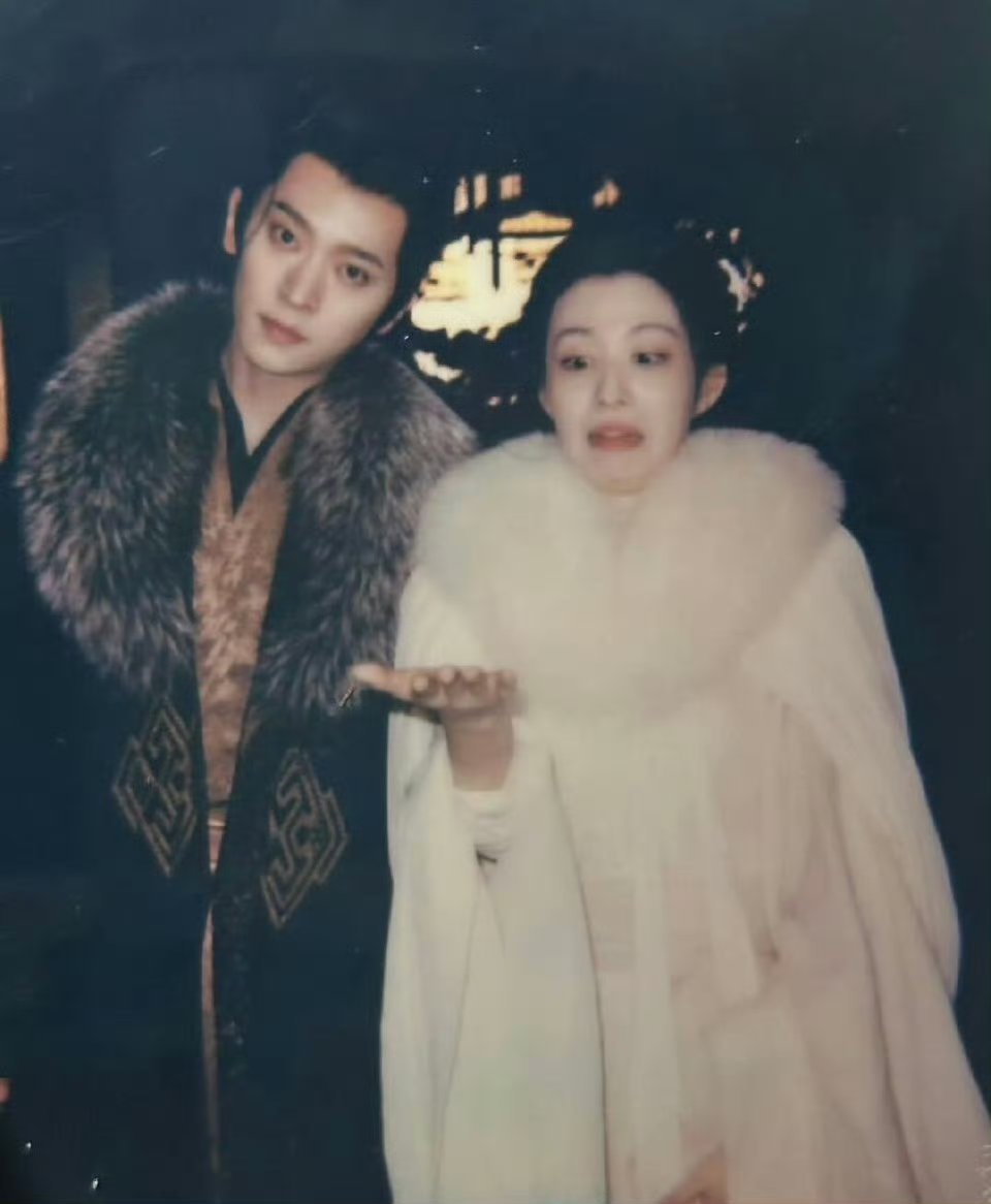 是谁还没走出王楚然丞磊成何体统我的鱼蛋CP胶片风好有故事感