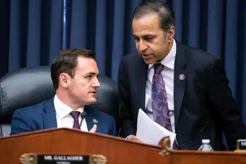 反华大本营又作妖，众议院中国委员会:中国正用上膛的枪瞄准我们！11月13日，