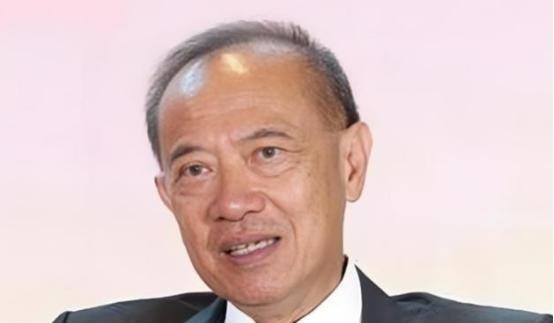 终于有人说出了大实话！新加坡前外长杨荣文说：不要看美国动不动就威胁中国、制裁中国