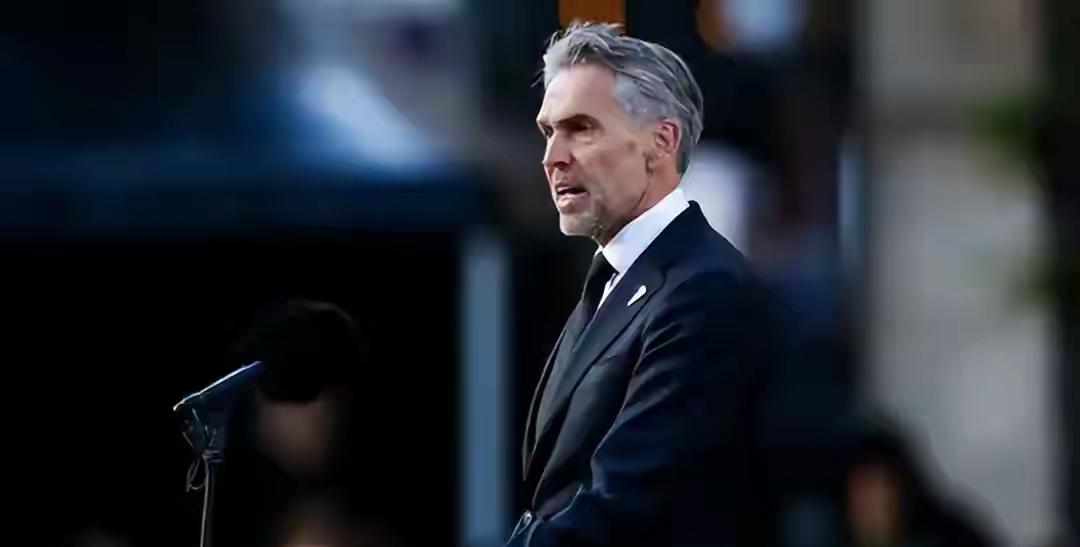 荷兰阿斯麦终于等到了这一天!李成钢在吉隆坡谈判桌上宣布中美初步达成多项贸易共识,