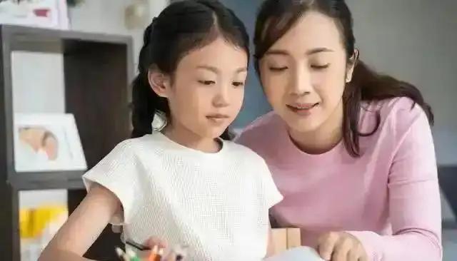 在“双减”政策持续推进、社会对教育质量要求日益提高的当下，中小学教师，特别是承担