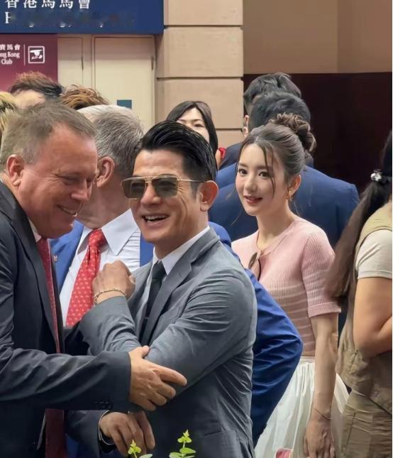 要是我是方媛，就算郭富城再邀请，我也不会参加马会。嫁给天王十年，生了三个孩子，全