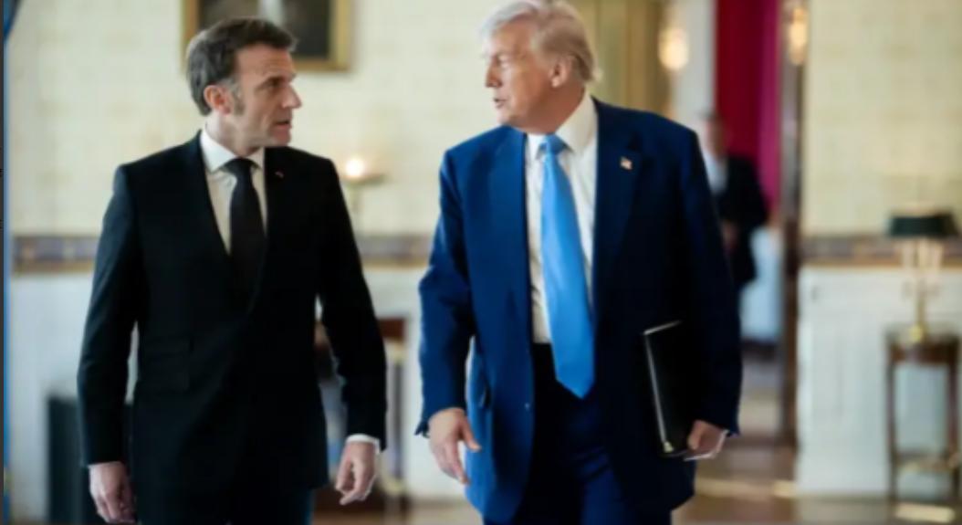 马克龙认怂真快！前一天还拍着桌子跟特朗普叫板，放话说敢对欧盟8国加税就往