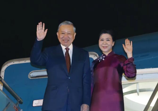 越南国家主席苏林4月14日抵达北京，没有按惯例先开启正式会谈，而是直接乘高铁赶往