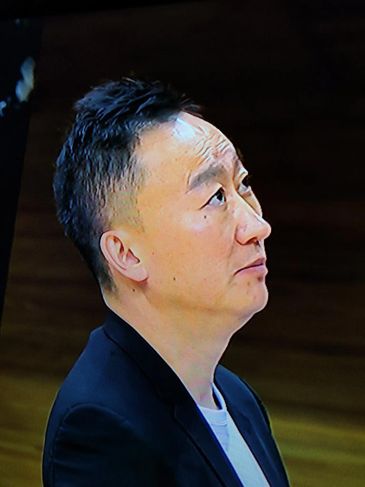 第11轮CBA常规赛，三场比赛有点意外，广东主场输给浙江，青岛主场输给深圳，上海