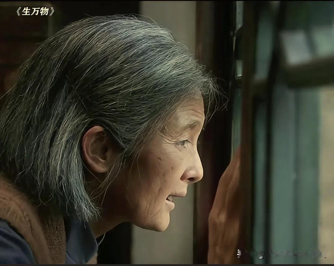 杨幂在生万物大结局这段表演，确实值得拿一个视后奖！这一段回忆绝对是全剧的演技