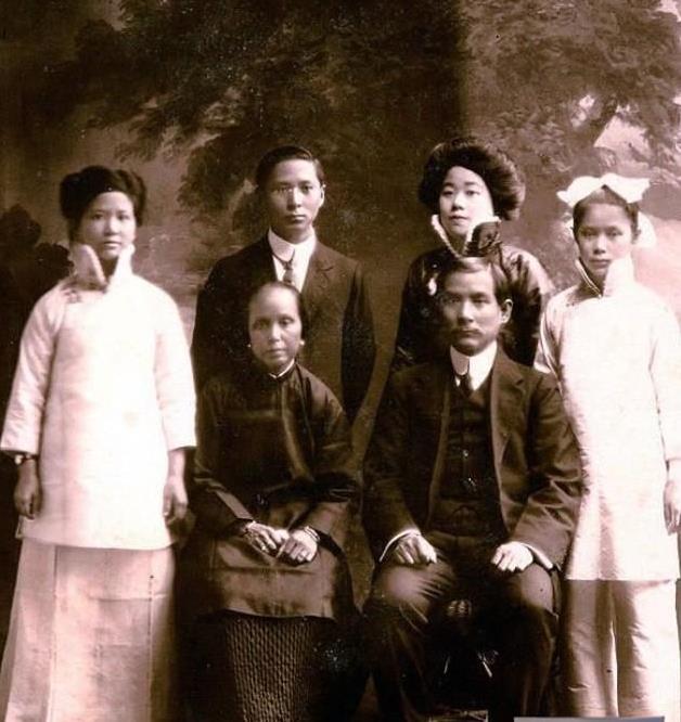 1915年，孙中山给发妻写信：“我爱上了一个志同道合的女子，可她不能做妾，我只能