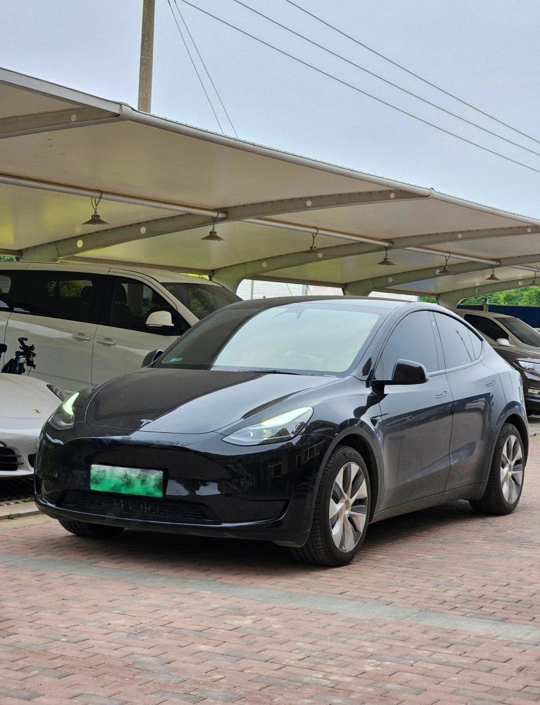 买二手特斯拉ModelY，我不会因为"销量冠军"四个字就直接觉得闭眼买不会错。